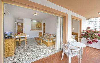 Apartamentos Bon Sol - Los Rosales Playa d'en Bossa Exterior photo